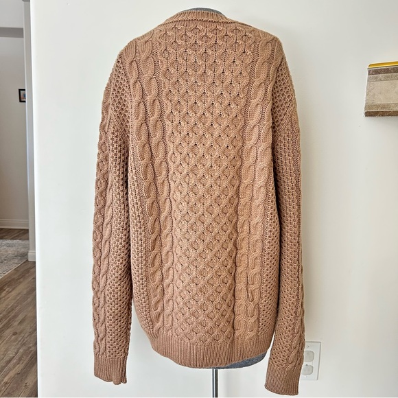 Saks Fifth Avenue 70% Wool Women’s Kable Knit Camel Sweater Size L - Picture 7 of 11
